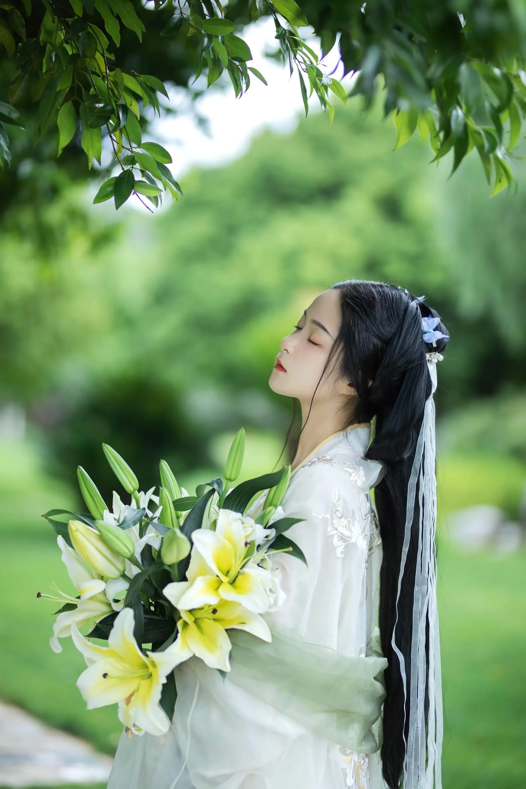 [YITUYU艺图语]2022.08.13 夏日百合 余鱼_Coo [22P]插图5